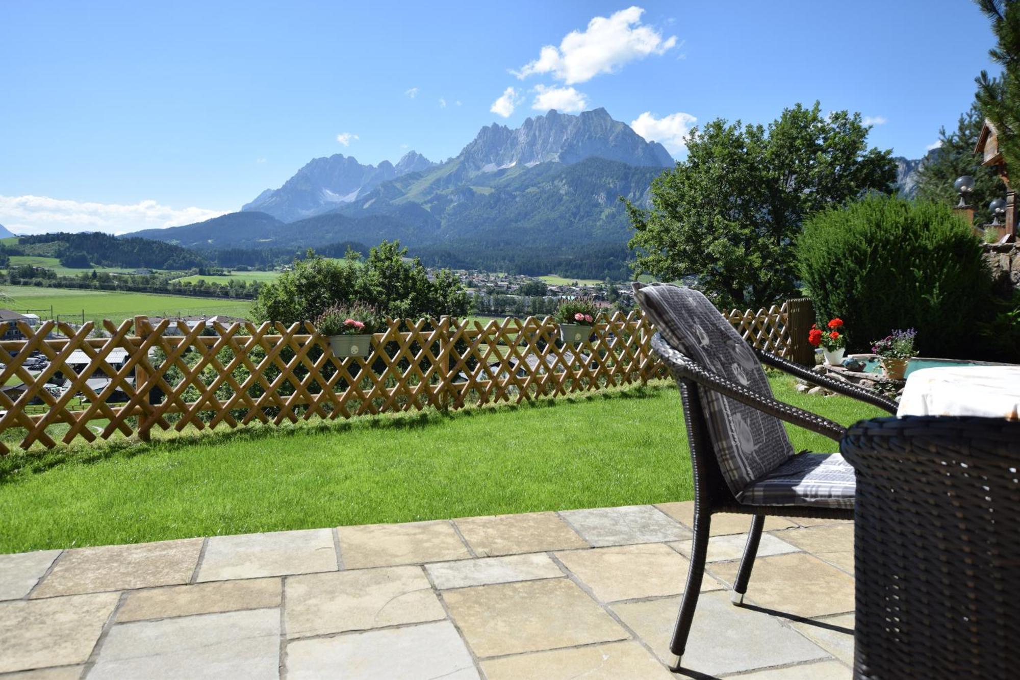 Romantik Aparthotel Sonnleitn Sankt Johann in Tirol Exterior foto